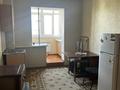 1-комнатная квартира, 40 м², 4/9 этаж помесячно, мкр Таугуль-2 за 250 000 〒 в Алматы, Ауэзовский р-н — фото 3