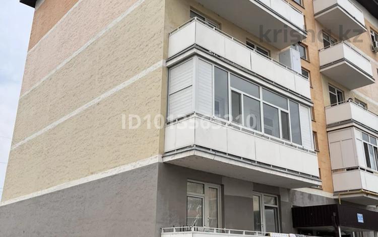 2-комнатная квартира · 57 м² · 4/5 этаж, мкр Улы Дала 38 — 1024 за ~ 19 млн ₸ в Таразе — фото 2