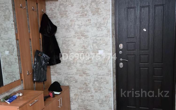 1-комнатная квартира · 35 м² · 1 этаж, Бурова — Поликлиника 2 за 135 000 ₸ в Усть-Каменогорске — фото 13