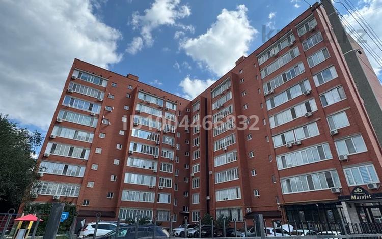 3-комнатная квартира · 100 м² · 6/9 этаж, Кердери 120 — 7 школа за 45 млн ₸ в Уральске, мкр Школьник — фото 2
