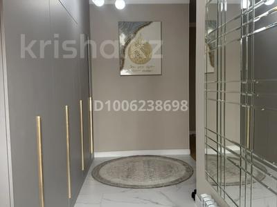 Часть дома · 6 комнат · 410 м² · 2.5 сот., мкр "Шыгыс 1" — Ақерке клиникасының қасында, жолдың бойы за 120 млн 〒 в Актау, мкр "Шыгыс 1"