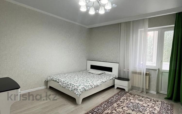 3-бөлмелі пәтер, 95 м², 2/9 қабат, мкр. Алтын орда, Молдагулова 58, бағасы: 26.5 млн 〒 в Актобе, мкр. Алтын орда — фото 2