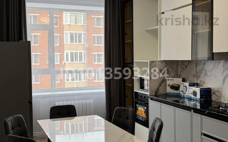 3-бөлмелі пәтер · 110 м² · 3/9 қабат, Абая 101, бағасы: 40 000 ₸ в Костанае — фото 2