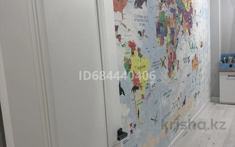 2-комнатная квартира · 73 м² · 8/9 этаж, 17-й мкр 95 за 30 млн ₸ в Актау — фото 2