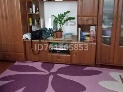 1-бөлмелі пәтер · 40 м² · 4 қабат, мкр Шанхай 5 — За магазином Данекер, бағасы: 5.5 млн 〒 в Актобе