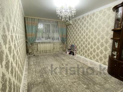 3-комнатная квартира, 70 м², 4/5 этаж, мкр 11 25 за 20.5 млн 〒 в Актобе, мкр 11