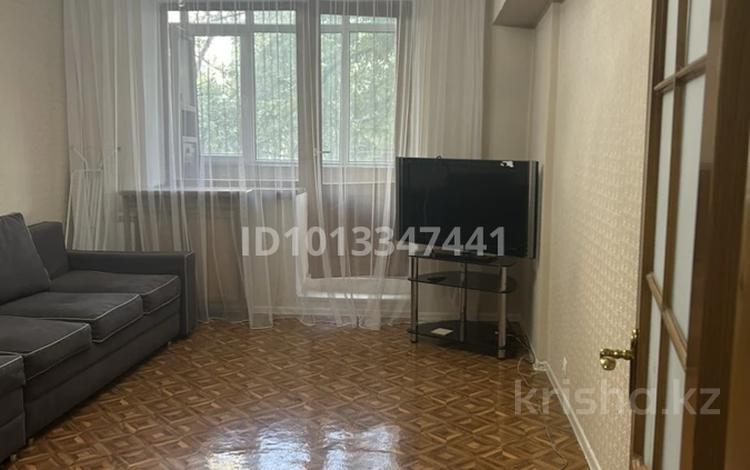 3-комнатная квартира · 68 м² · 2/5 этаж, Кабанбай батыра 139 — Уг Муратбаева за 370 000 ₸ в Алматы, Алмалинский р-н — фото 2