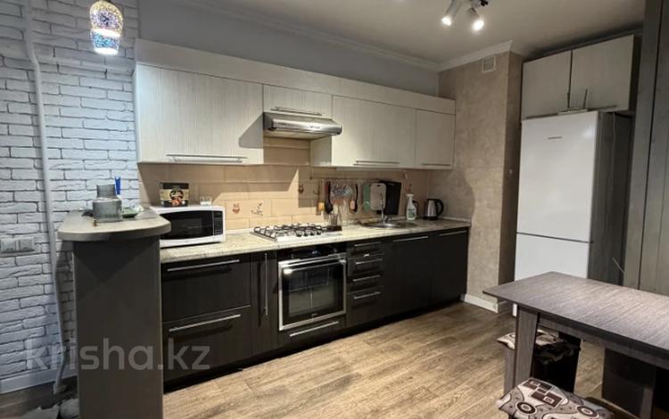 3-комнатная квартира · 70 м² · 3/7 этаж, Толе би за 350 000 ₸ в Алматы, Алмалинский р-н — фото 2