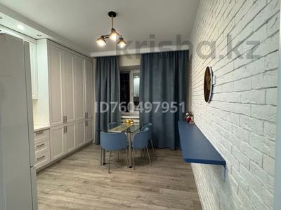 4-комнатная квартира · 100 м² · 1/4 этаж, мкр. Алтын орда, Батыс 2 — 103 за 390 000 〒 в Актобе