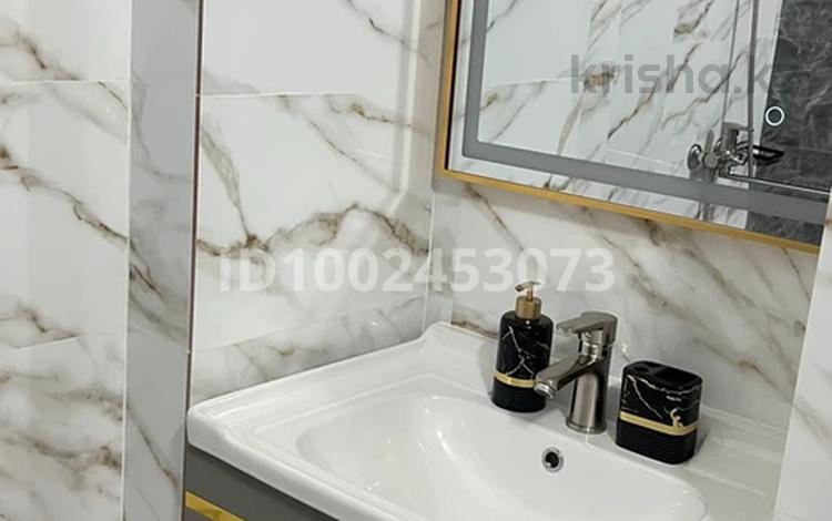 3-комнатная квартира · 70 м² · 3/6 этаж, мкр Юбилейный, Кунаева 49 — Жибек Жолы за 68 млн 〒 в Алматы, Медеуский р-н — фото 2