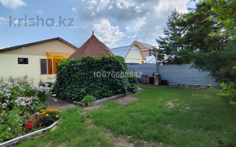 Жеке үй · 3 бөлме · 70 м², Достык 11, бағасы: 50 000 ₸ в Бурабае — фото 10