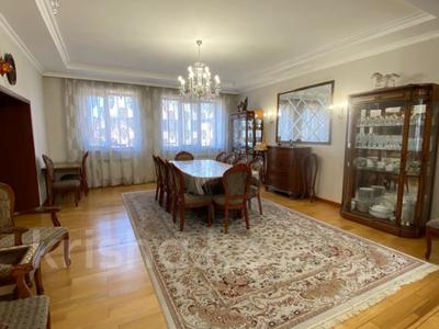 Отдельный дом · 7 комнат · 461.1 м² · 10 сот., мкр Юго-Восток, Городской аэропорт за 190 млн 〒 в Караганде, Казыбек би р-н