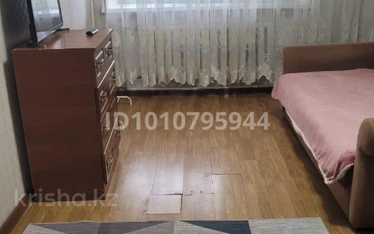 2-бөлмелі пәтер · 35.6 м² · 5/5 қабат, проспект Женис — Департ. юстиции, маг. Азат, Мин.Фин, бағасы: 17.5 млн ₸ в Астане, Сарыарка р-н — фото 7