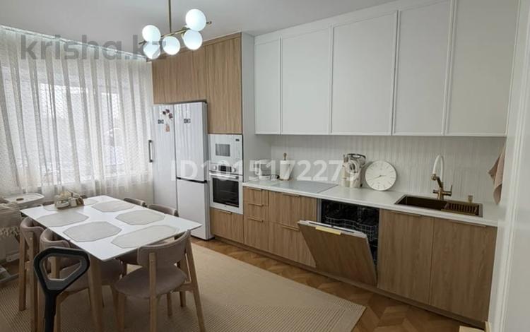 4-комнатная квартира · 81.6 м² · 2/5 этаж, Каркаралинска 19 за 56.5 млн ₸ в Семее — фото 2