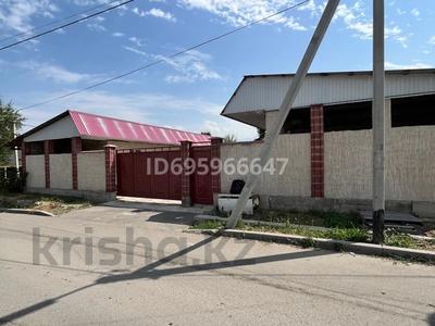Продажа домов и дачи в Алматы: Отдельный дом · 4 комнаты · 100 м² · 6.5 сот., мкр Шанырак-2, Рахимова 64/1 — Уг. пересечение Кумбел 24 за 55 млн 〒 Отдельный дом · 4 комнаты · 100 м² · 6.5 сот., мкр Шанырак-2, Рахимова 64/1 — Уг. пересечение Кумбел 24 за 55 млн 〒 в Алматы, Алатауский р-н