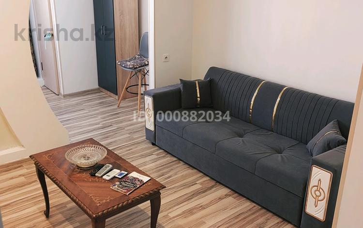 1-бөлмелі пәтер · 35 м² · 14/18 қабат, мкр Орбита-1, Навои 208 — Торайгырова, бағасы: 2 500 〒 в Алматы, Бостандыкский р-н — фото 2