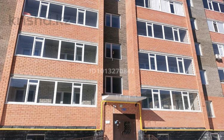 1-бөлмелі пәтер · 44 м² · 1/5 қабат, Нур Актобе 10/40, бағасы: 10.3 млн ₸ — фото 2