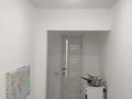 1-комнатная квартира · 42 м² · 2/5 этаж, Майкудук, Майкудук, мкр Голубые пруды 9 — Возле остановки за 19 млн 〒 в Караганде, Алихана Бокейханова р-н — фото 4