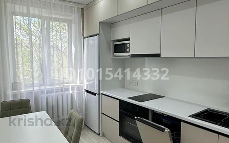 3-бөлмелі пәтер · 63 м² · 4/5 қабат, Сатпаева 46 — 9 микрорайон, бағасы: 300 000 ₸ в Экибастузе — фото 2
