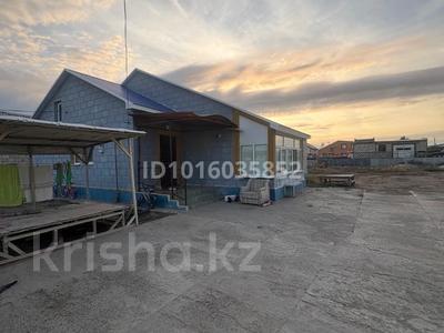 Жеке үй · 3 бөлме · 120 м² · 10 жүзд., Құрсай ш/а., Ақсуат 55 — Асфалттн бойы, бағасы: 35 млн ₸ в Атырау, мкр Курсай