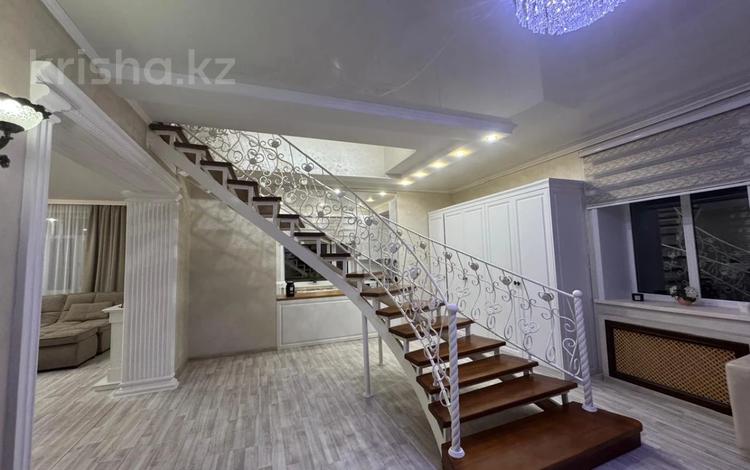 Отдельный дом · 5 комнат · 200 м² · 4 сот., Чехова - за 1.2 млн ₸ в Костанае — фото 4