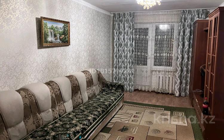 3-бөлмелі пәтер · 57 м² · 2/5 қабат, 5 мкр 2 Б — Больницы, бағасы: 180 000 ₸ в Конаеве — фото 2