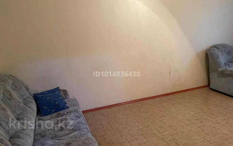 2-комнатная квартира · 44 м² · 4/5 этаж, Евразия 52 за 150 000 ₸ в Уральске, мкр Школьник — фото 2