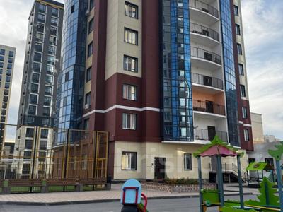 4-комнатная квартира · 120 м² · 10/19 этаж, Камали Дюсембекова 83/1 за 67.4 млн 〒 в Караганде, Казыбек би р-н