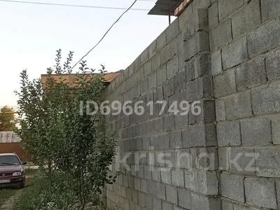 Жеке үй · 8 бөлме · 300 м² · 8 жүзд., Сарым дат улы 8 — Абая, бағасы: 50 млн ₸ в М. Туймебаеве