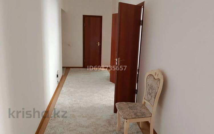 3-бөлмелі пәтер · 86 м² · 3/10 қабат, павлова 29 — дукенулы 37/1, бағасы: 40 млн 〒 в Астане, Сарыарка р-н — фото 2