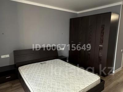 2-комнатная квартира · 75 м² · 8/12 этаж, мкр Аксай-1, Райымбека 522/1 за 300 000 ₸ в Алматы, Ауэзовский р-н