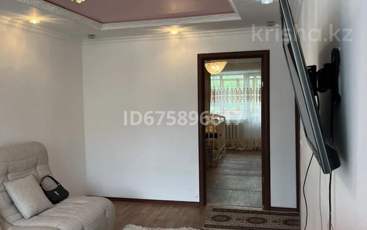 3-комнатная квартира · 69 м² · 4/9 этаж, мкр Юго-Восток, Карбышева за 190 000 ₸ в Караганде, Казыбек би р-н — фото 12