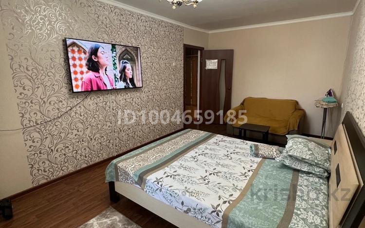 1-комнатная квартира · 35 м² · 2/5 этаж, Айтиева 87 — По Абая Центр Мечеть за 10 000 ₸ в Уральске — фото 2