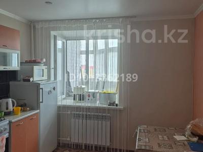 1-бөлмелі пәтер · 38 м² · 8/9 қабат, Момышулы 6, бағасы: 12 млн ₸ в Щучинске
