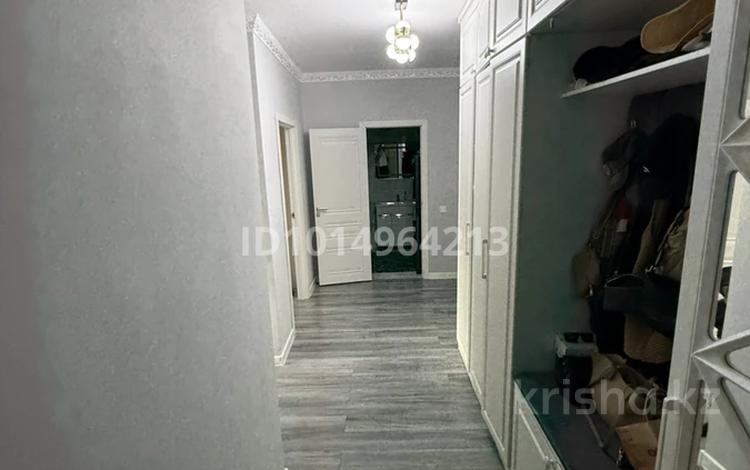 2-комнатная квартира · 70 м² · 8/10 этаж, Р.Кошкарбаева 15 за 36.5 млн ₸ в Астане, Алматы р-н — фото 2