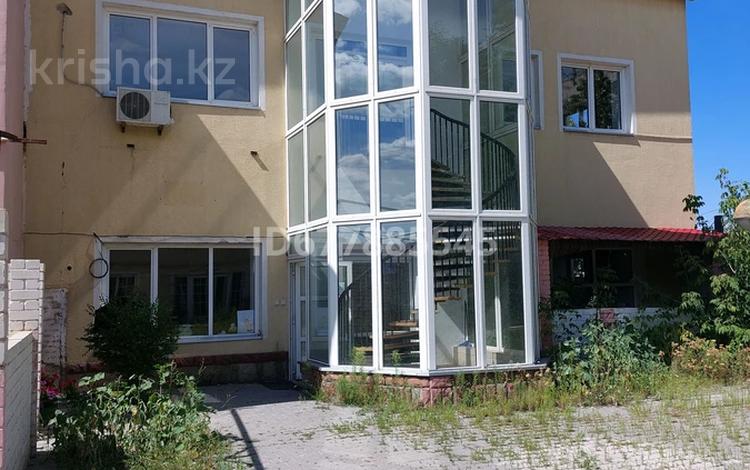 Офисы · 40 м² за 120 000 ₸ в Актобе, мкр Шанхай — фото 2