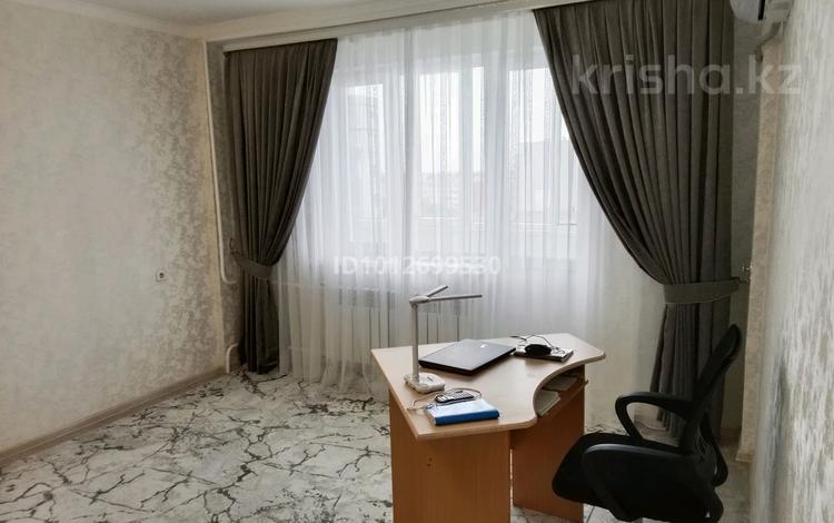 1-комнатная квартира · 46.75 м² · 8/9 этаж, мкр Кунаева 58 — Напротив супермаркет Алтындар за 21 млн ₸ в Уральске — фото 2