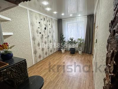 2-комнатная квартира · 43.7 м² · 1/5 этаж, Байсеитова за 7.5 млн 〒 в Темиртау