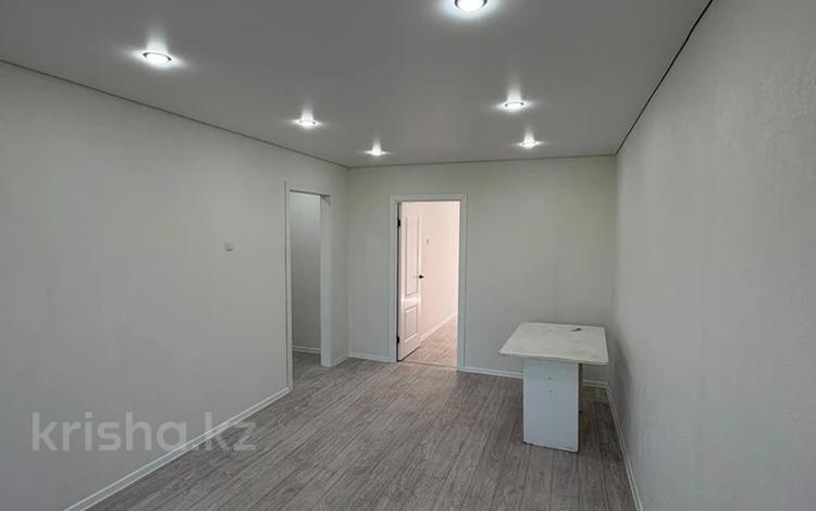 2-комнатная квартира · 46 м² · 4/5 этаж, 𝐌-𝐍 𝐙𝐡𝐚𝐬𝐭𝐚𝐫 — 𝐌𝐨𝐥𝐨𝐝𝐞𝐳𝐡𝐧𝐢𝐲 - 𝟒 𝐌𝐊𝐑 - 𝐏𝐨𝐥𝐢𝐤𝐥𝐢𝐧𝐢𝐤𝐚 𝐊𝐚𝐲𝐧𝐚𝐫 - 𝐙𝐕𝐎𝐍𝐈! 𝐀𝐠𝐞𝐧𝐬𝐭𝐯𝐨 𝐋𝐢𝐝𝐞𝐫! за 17.5 млн ₸ в Талдыкоргане, мкр Жастар — фото 2