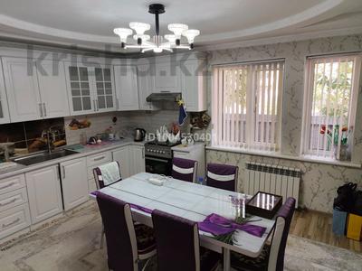 Отдельный дом · 9 комнат · 140 м² · 7 сот., Қабланбек ауылы Қазыбек би 17 — Рахат қонақ үйіне қарсы бетте за 25 млн ₸ в Сарыагаш