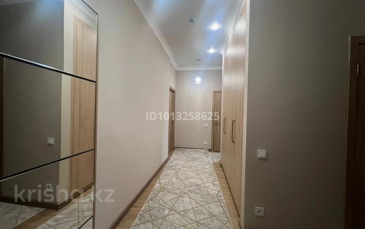 3-комнатная квартира · 90 м² · 6/12 этаж, Торекулова 95/1 за 650 000 ₸ в Алматы, Алмалинский р-н — фото 2