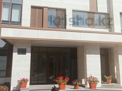 3-комнатная квартира · 80 м² · 1/6 этаж, Кабанбай батыра 60 за 550 000 ₸ в Астане, Есильский р-н