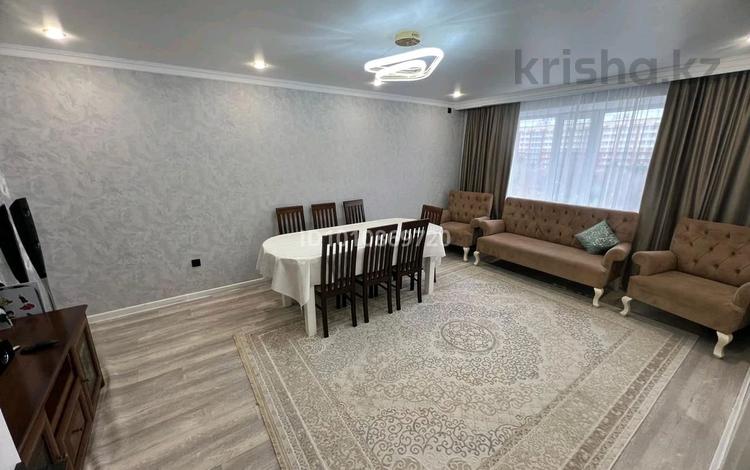 4-бөлмелі пәтер · 90 м² · 5/6 қабат, мкр 5, Абилкайыр-хана 37 — Абх Абая, бағасы: 28 млн ₸ в Актобе — фото 2
