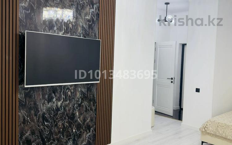 1-комнатная квартира · 36.7 м² · 6/17 этаж, Туран 50/3, 50/4, 50/5 за 250 000 ₸ в Астане, Есильский р-н — фото 2