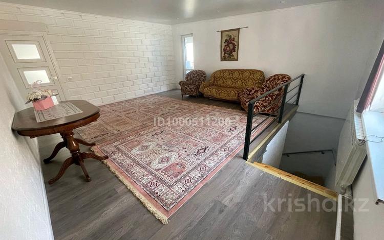 3-комнатная квартира · 90 м² · 2/2 этаж, мкр Нурлытау (Энергетик), Мкр Нурлытау (Энергетик 2) — ул. Набережная за 270 000 ₸ в Алматы, Бостандыкский р-н — фото 2