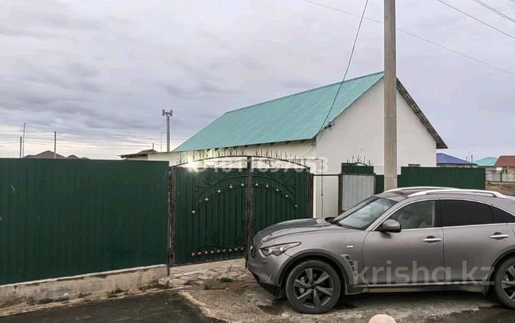 Жеке үй · 3 бөлме · 100 м² · 9 сот., мкр Аксай-2, 1 23, бағасы: 17.5 млн ₸ в Атырау — фото 2