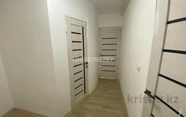 1-комнатная квартира, 33 м², 2/5 этаж, Телецентр 2 — проспект Жамбыла за 10.5 млн 〒 в Таразе — фото 2