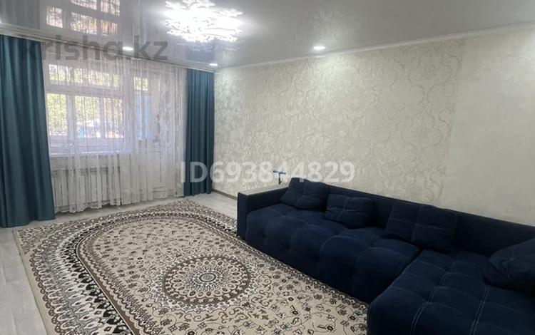 4-комнатная квартира, 85 м², 1/5 этаж, Гарышкер за 27 млн 〒 в Талдыкоргане — фото 2
