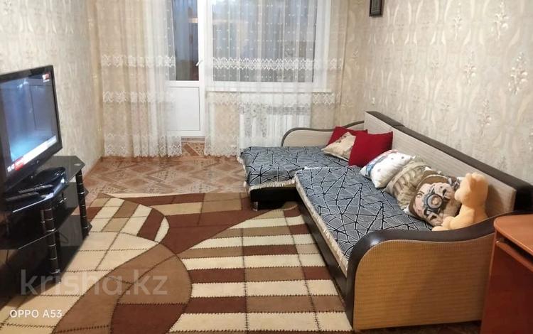 2-комнатная квартира, 59 м² посуточно, проспект Абылай-Хана 32 за 9 000 〒 в Кокшетау — фото 15