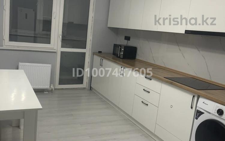 1-комнатная квартира · 45 м², мкр Алгабас, Омарова 2 за 250 000 ₸ в Алматы, Алатауский р-н — фото 2
